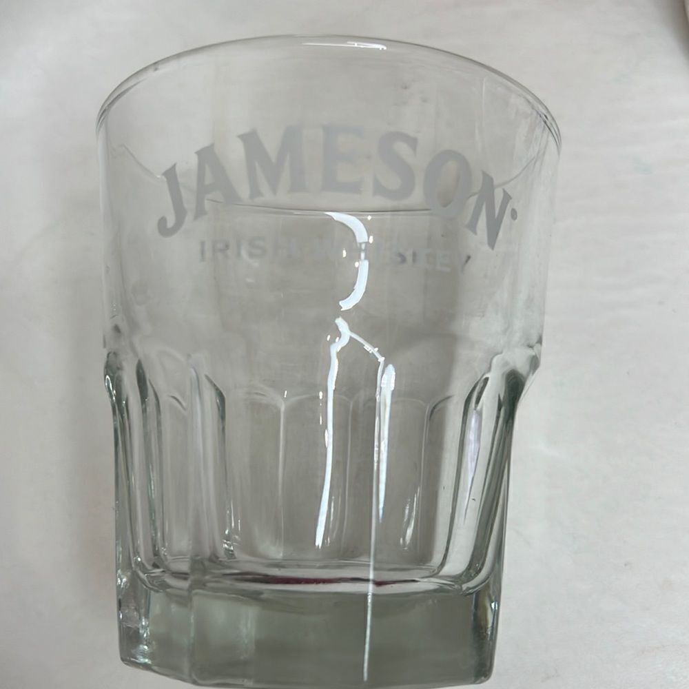 Jameson Irish Whiskey Rocks Glass 10 Oz 3 1/2 In Round 3 3/4 Tall White Letters